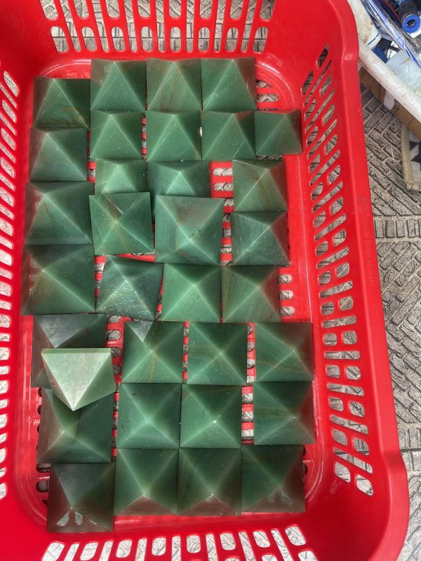 KIM TỰ THÁP ĐÁ AVENTURINE 