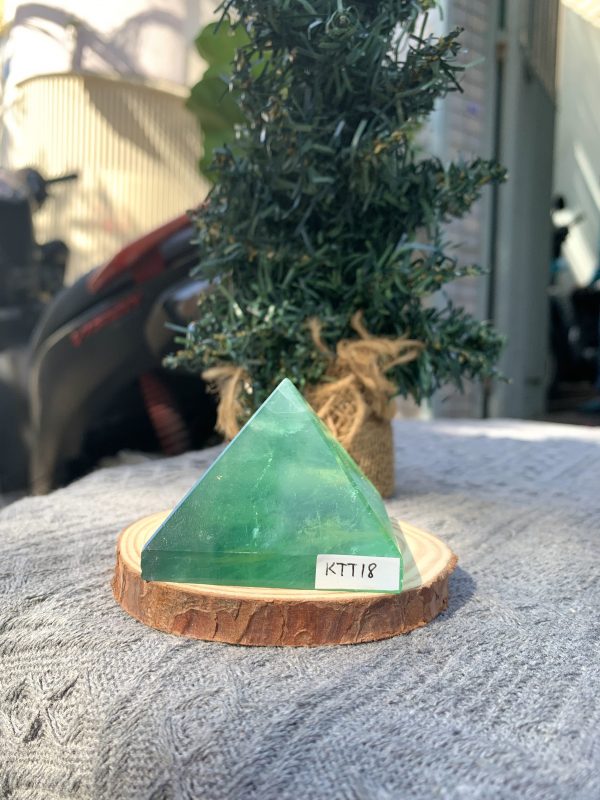 KIM TỰ THÁP ĐÁ FLUORITE (KTT18) KT: 4,3*5,4 CM - KL: 0,175 KG 