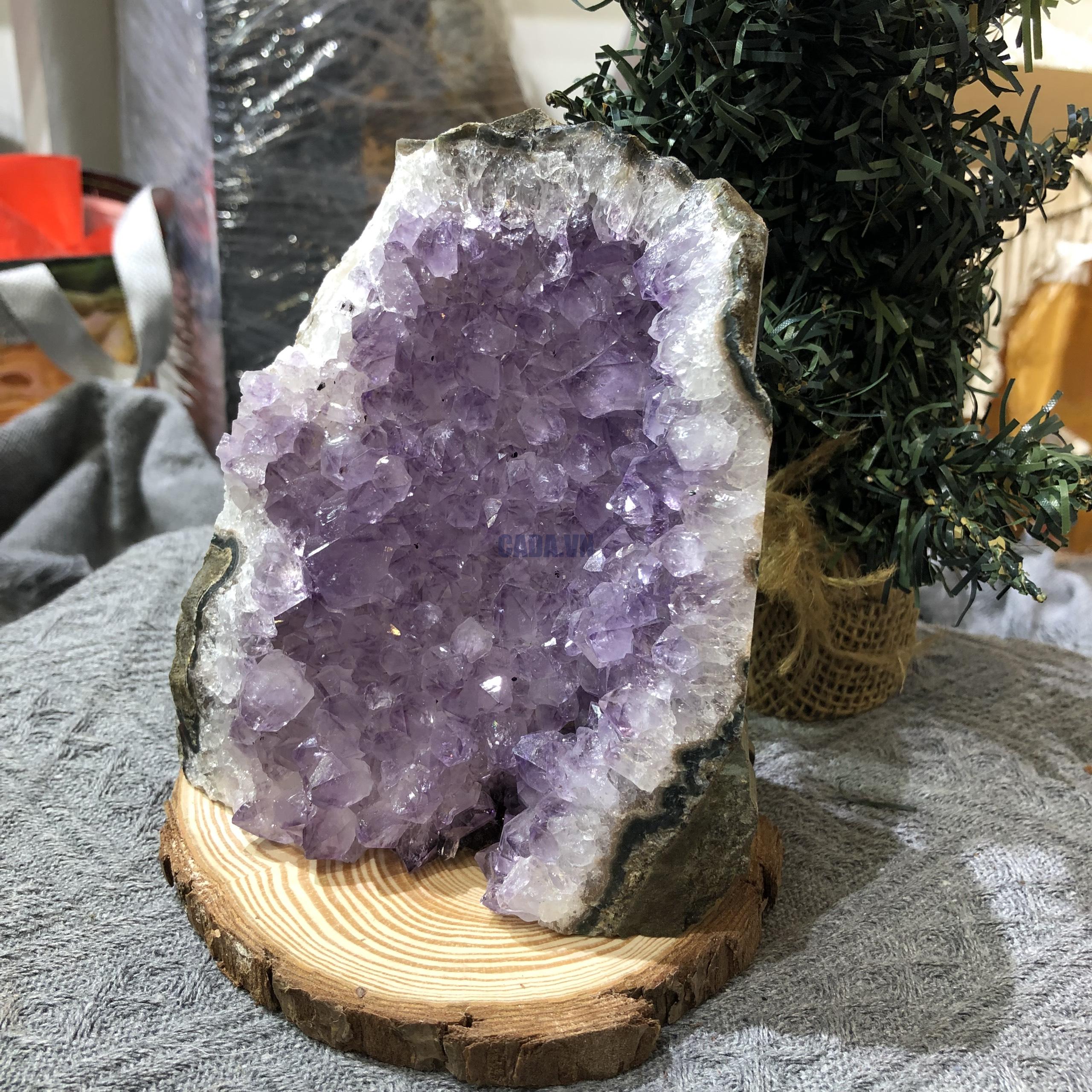 HỐC THẠCH ANH TÍM NHỎ – SMALL AMETHYST (TV401), KL: 1,218KG, KT: 12,5*10,5 CM