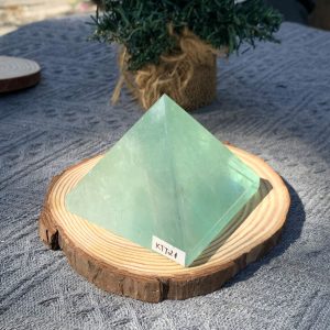 KIM TỰ THÁP ĐÁ FLUORITE (KTT21) KT: 6,2*6,9 CM - KL: 0,35 KG 