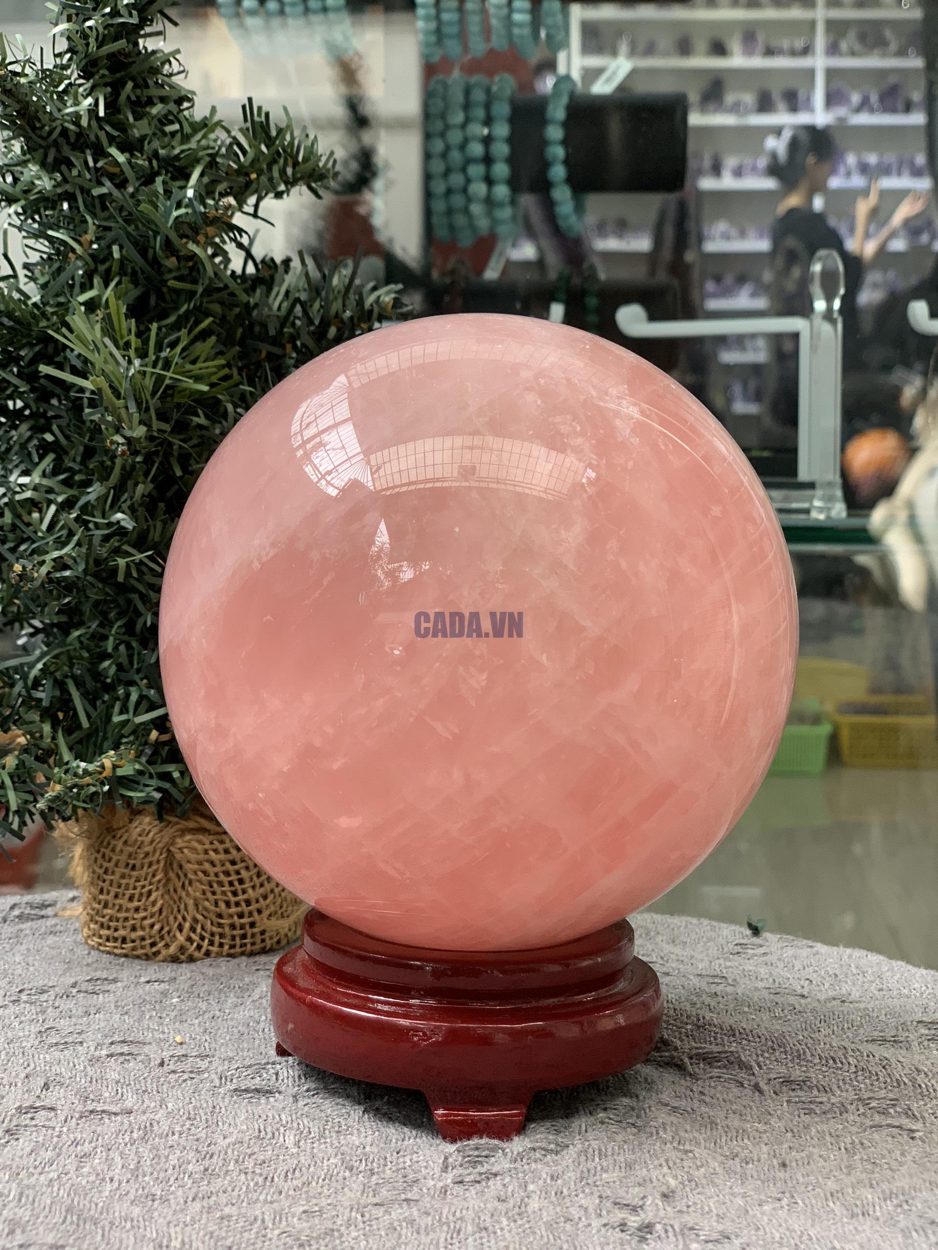 Bi cầu Thạch Anh Hồng – Rose Quartz Sphere (BH220), ĐK: 12,10CM, KL: 2,495KG