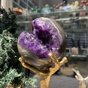 Bi Cầu Miệng Cười Thạch Anh Tím – Amethyst (BTH13) - KL: 0,615 KG - ĐK: 8,3CM