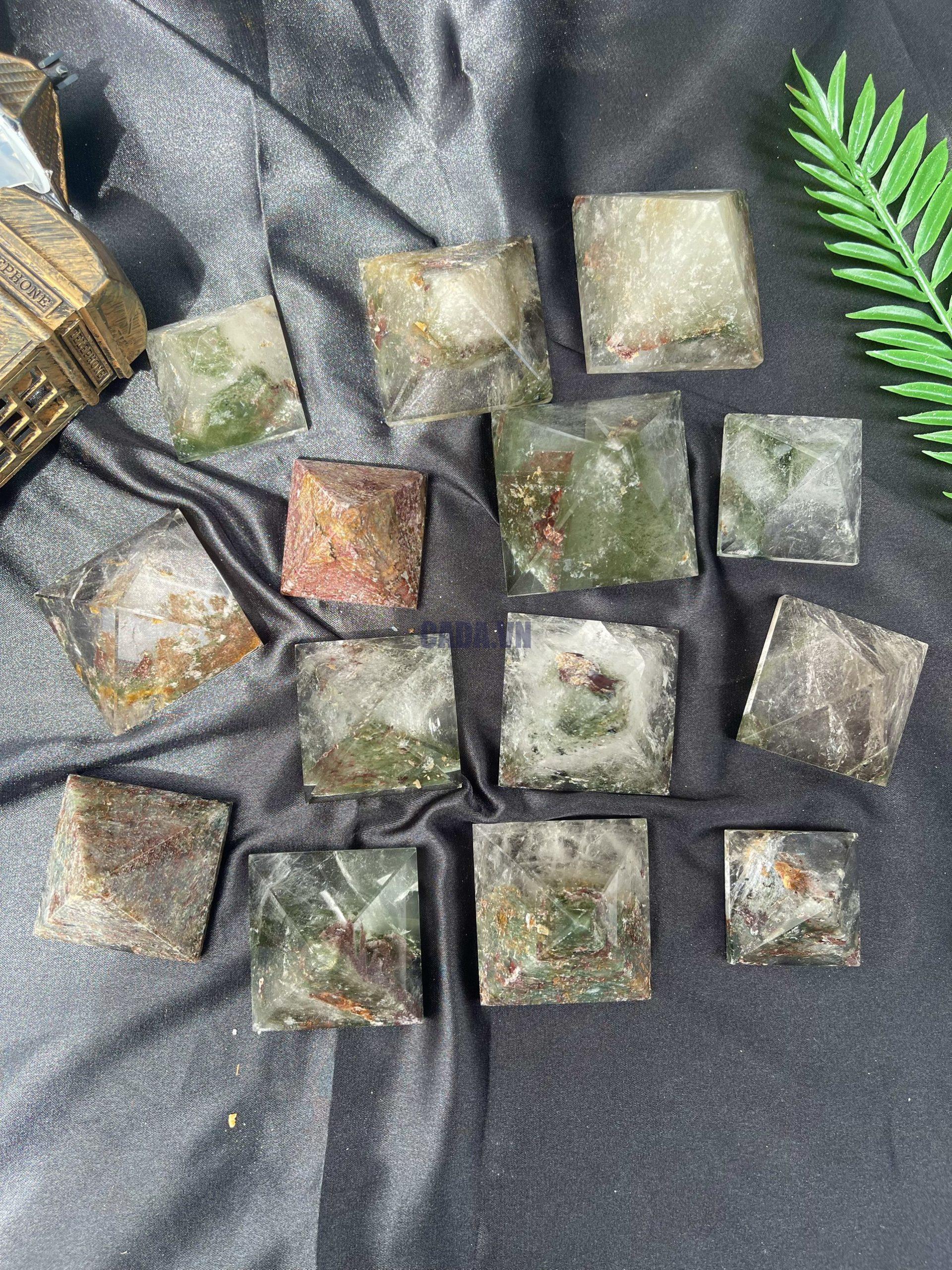 KIM TỰ THÁP ƯU LINH (Garden Quartz)