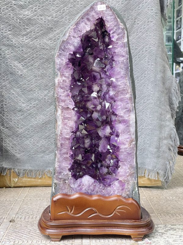 ĐỘNG THẠCH ANH TÍM URUGUAY 26,12 KG - KT: 56*20*18 CM