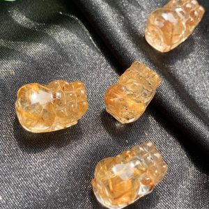 Tỳ Hưu Thạch Anh Tóc Vàng - Yellow Rutiled Quartz Pixiu