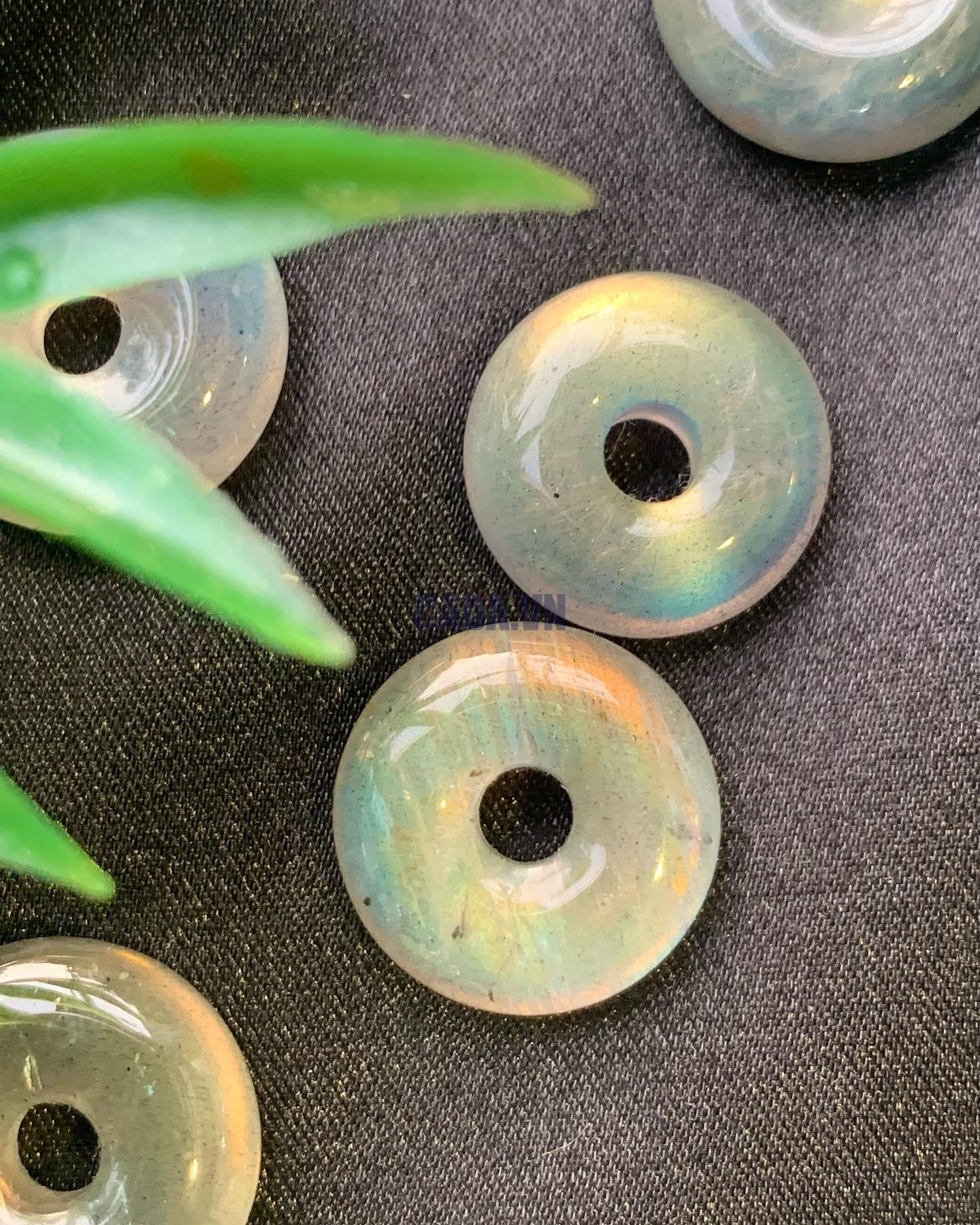 Đồng Điếu Labradorite - Labradorite Donut Pendant