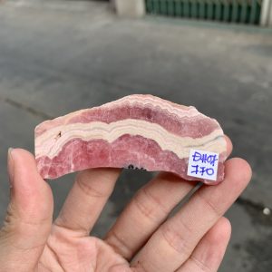  Đá Đào Hoa – Rhodochrosite (ĐH07), KT 2,8*7CM | CADA DECOR