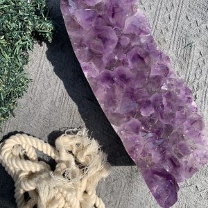 VỈ MẦM THẠCH ANH TÍM (VM05), KT: 25*9,5CM - KL: 3,6KG | CADA DECOR