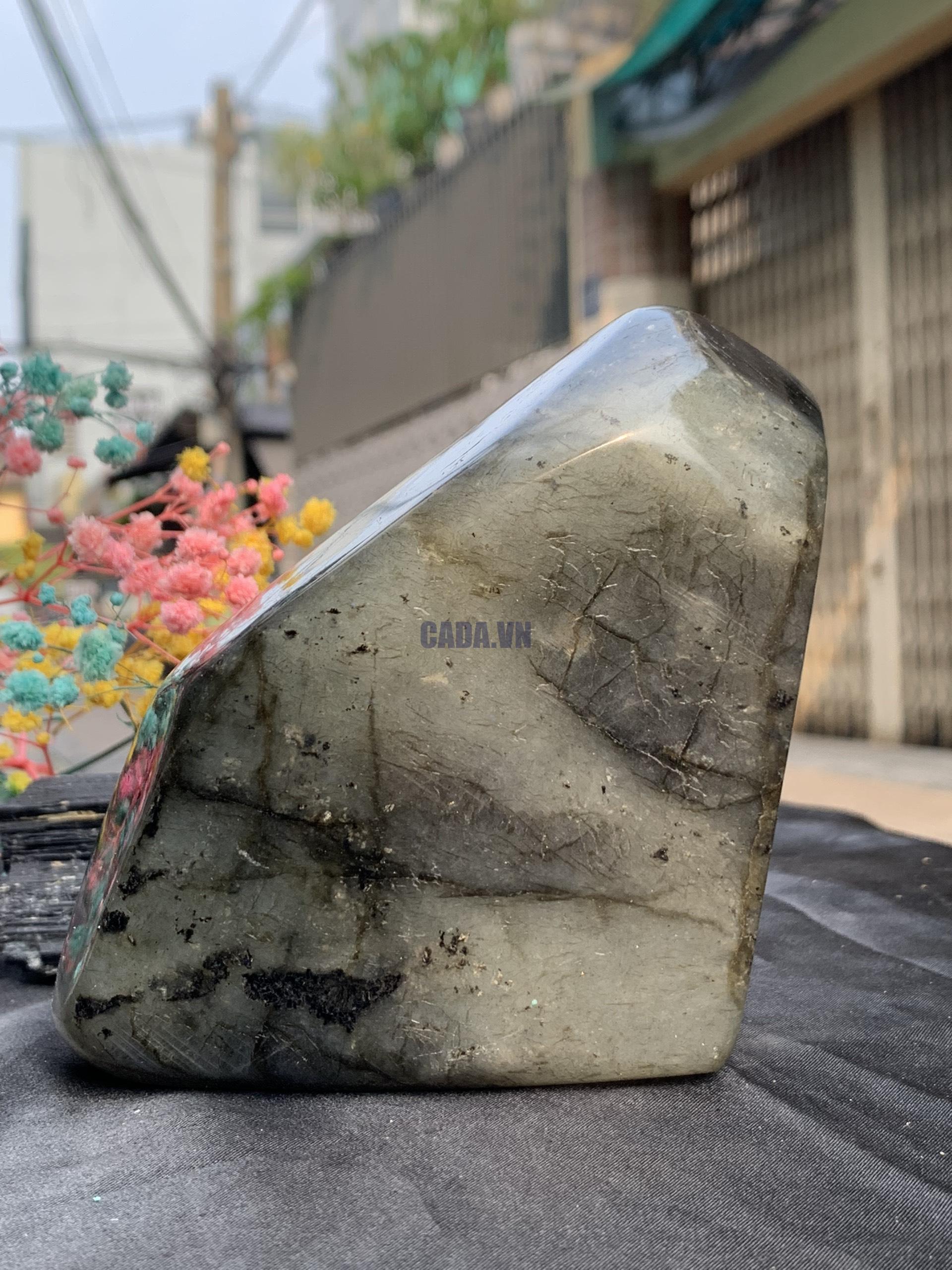 ĐÁ XÀ CỪ – HẮC NGUYỆT QUANG – Labradorite (XC202) – KL: 0,834KG