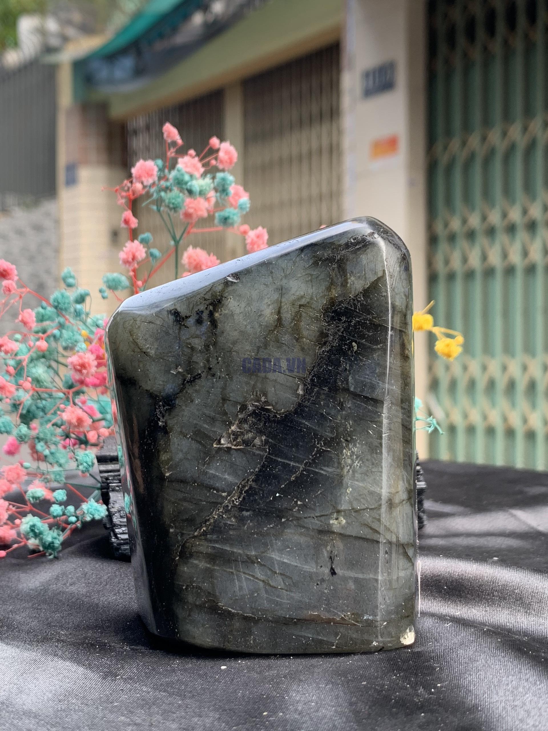 ĐÁ XÀ CỪ – HẮC NGUYỆT QUANG – Labradorite (XC204) – KL: 0,55KG