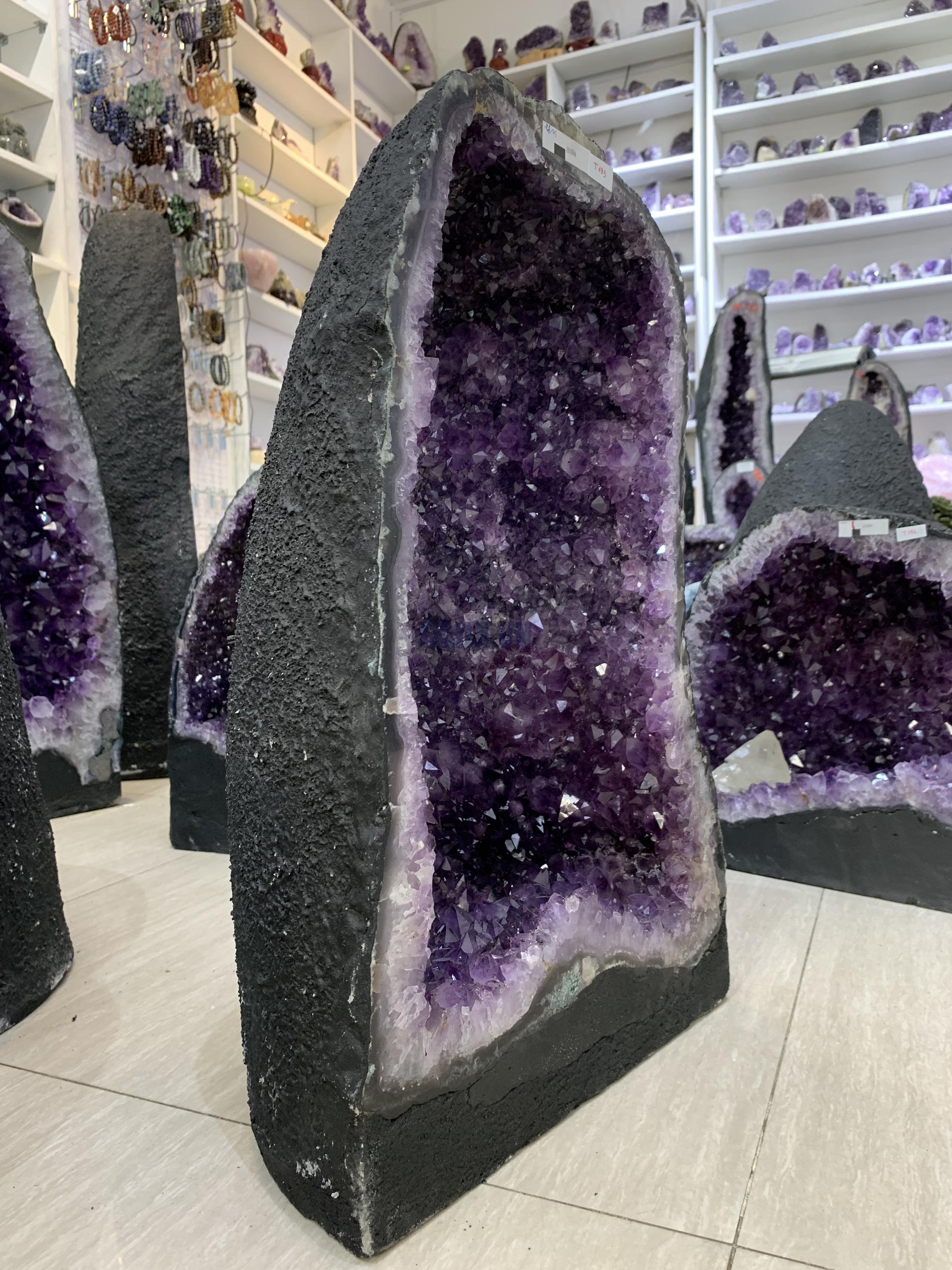 ĐỘNG THẠCH ANH TÍM BRAZIL (T193), KL: 28,95KG – KT: 50*29*23CM | CADA DECOR