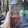 TRỤ THẠCH ANH KHÓI - SMOKY QUARTZ POINT (TAK25), KL:1,294KG, KT: 20,5*7,5CM