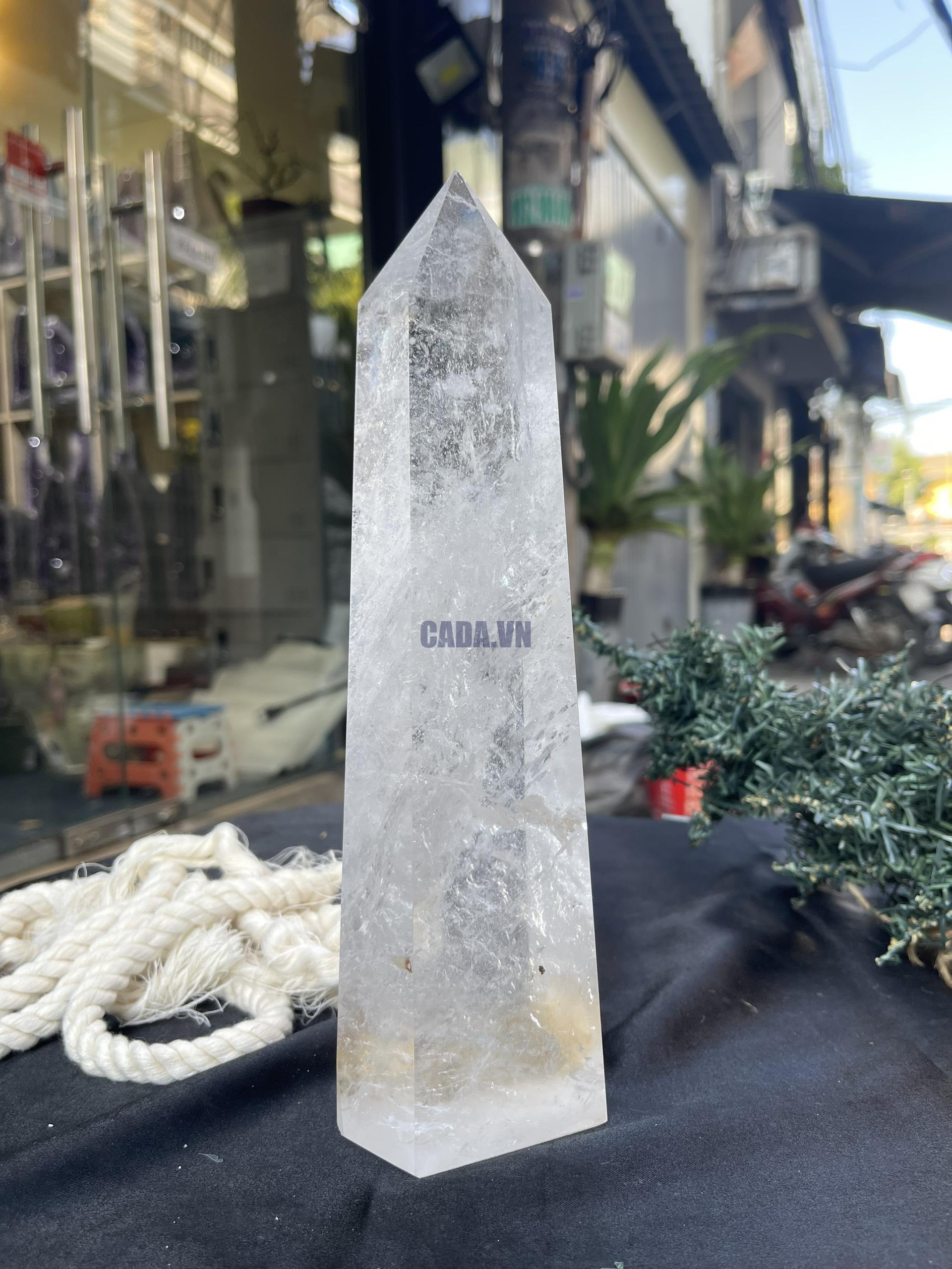 Trụ Thạch Anh Trắng trong – Clear Quartz Point, KL:1,68KG (TTT214)