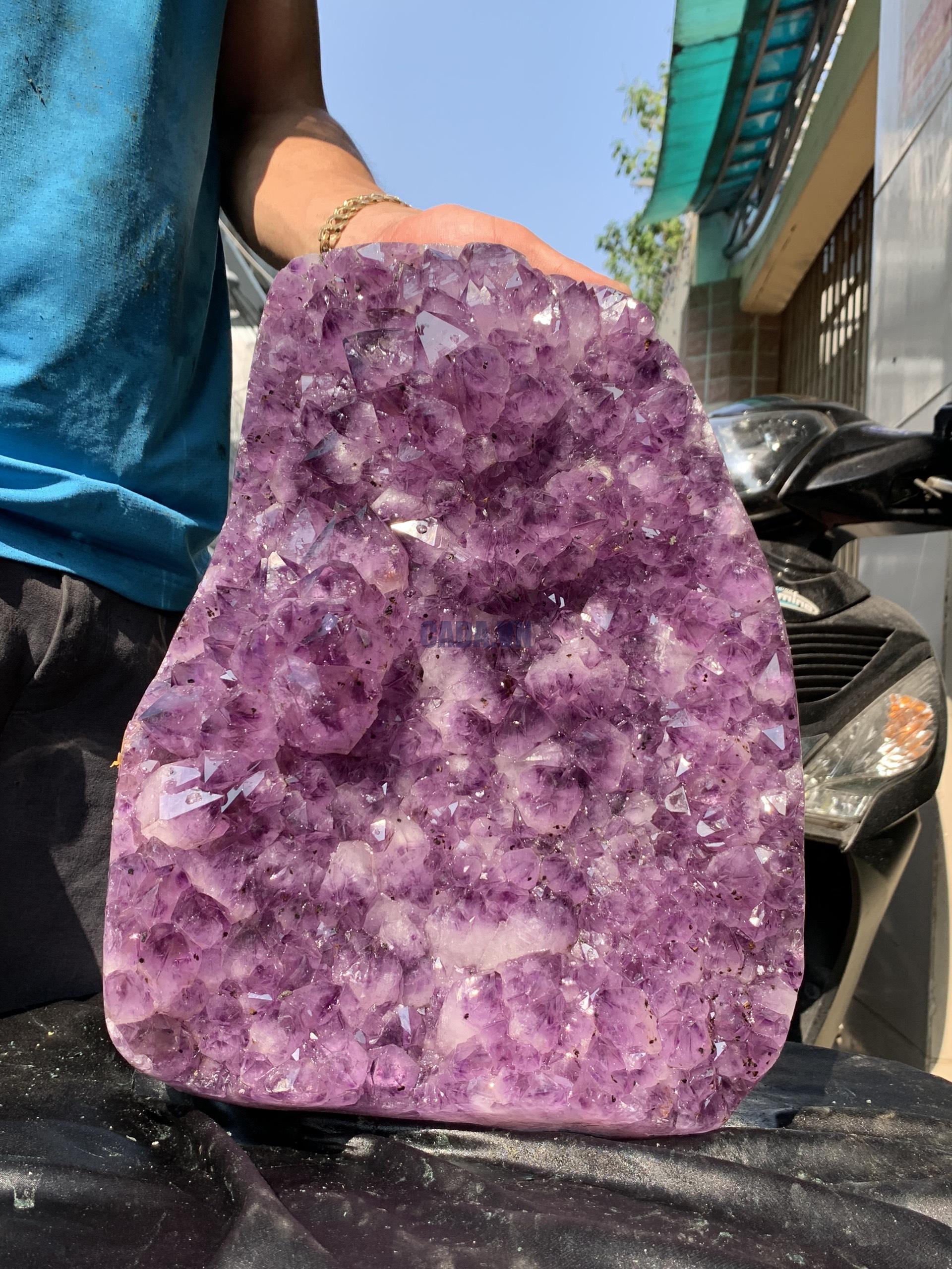 VỈ MẦM THẠCH ANH TÍM (VM56), KT: 35*26,5CM - KL: 10,95KG | CADA DECOR