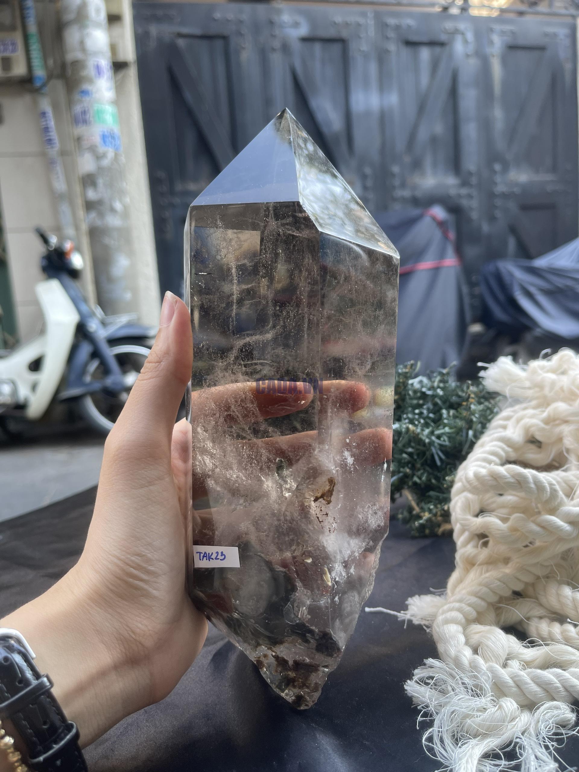 TRỤ THẠCH ANH KHÓI - SMOKY QUARTZ POINT (TAK23), KL:1,766KG, KT: 24*9,5CM