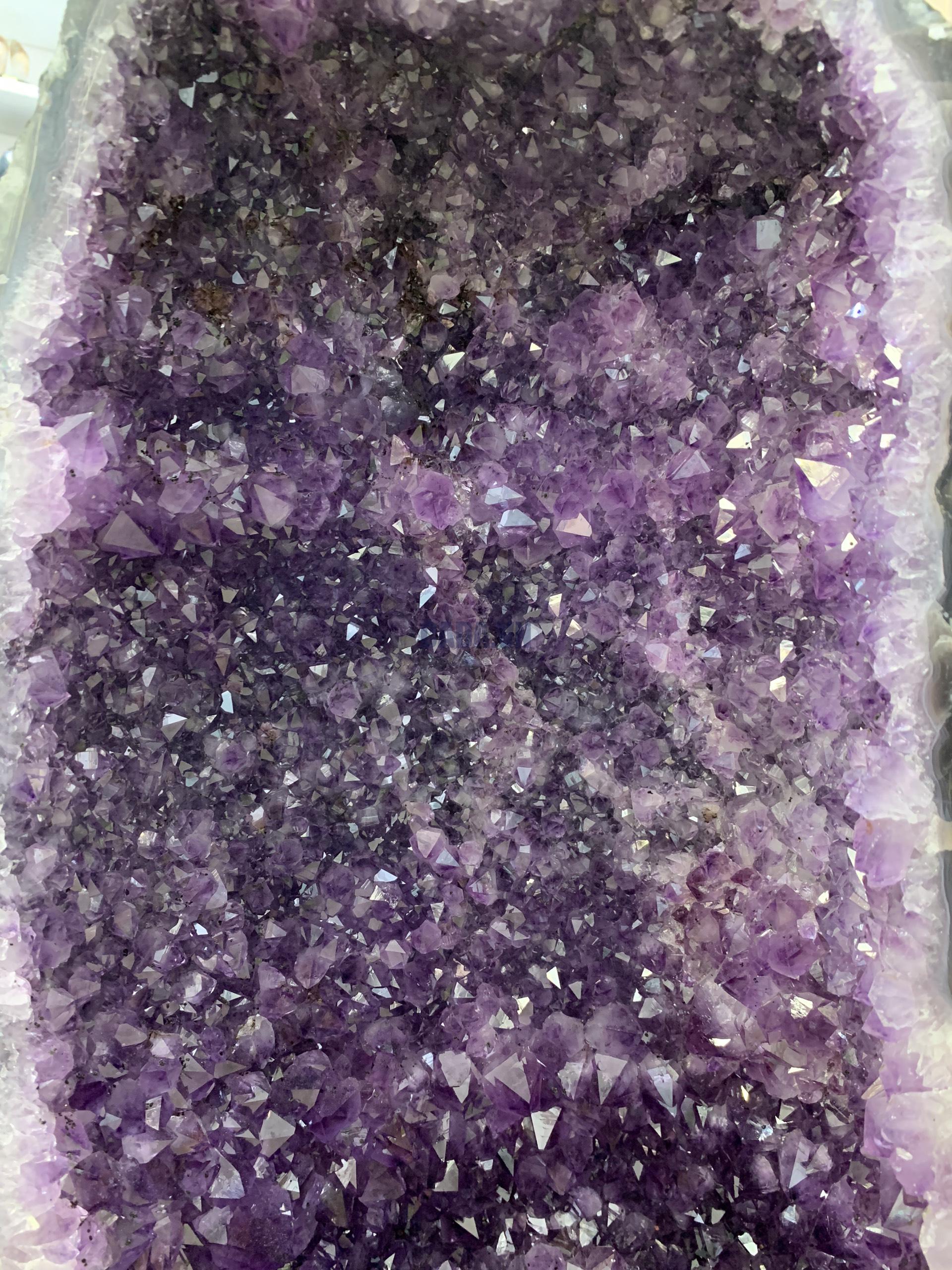 ĐỘNG THẠCH ANH TÍM BRAZIL (T193), KL: 28,95KG – KT: 50*29*23CM | CADA DECOR ĐỘNG THẠCH ANH TÍM BRAZIL (T193), KL: 28,95KG – KT: 50*29*23CM | CADA DECOR