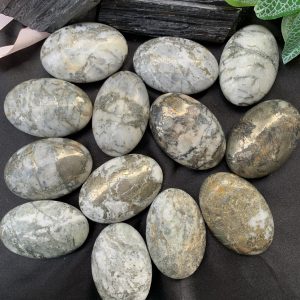 Palm đá vàng găm - Pyrite Palm | Đá trang trí, sưu tầm, healing | CADA DECOR
