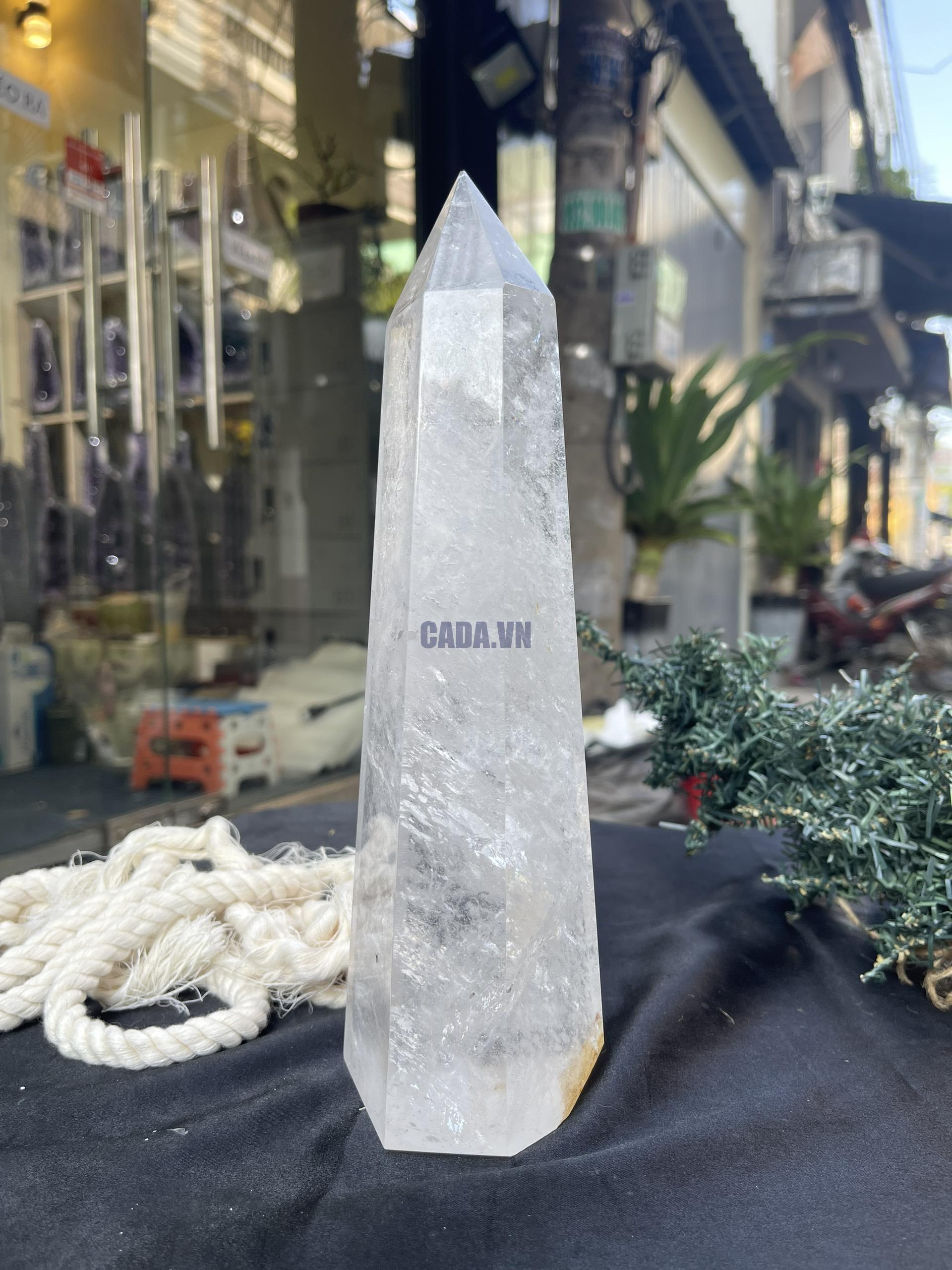 Trụ Thạch Anh Trắng trong – Clear Quartz Point, KL:1,68KG (TTT214)