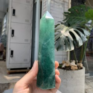 TRỤ ĐÁ FLUORITE MÀU XANH KT: 15,5*4CM, KL: 410GRAM (TF52)
