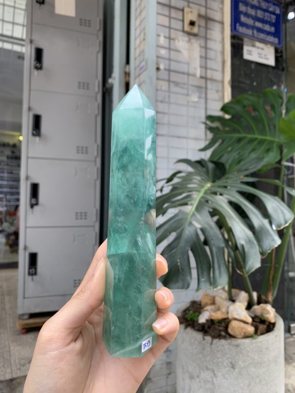 TRỤ ĐÁ FLUORITE MÀU XANH KT: 17*3,5CM, KL: 372GRAM (TF53)