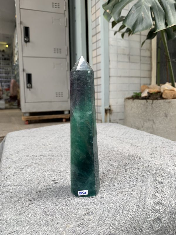 TRỤ ĐÁ FLUORITE MÀU XANH KT: 16,5*3CM, KL: 342GRAM (TF54)