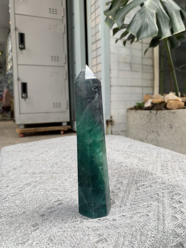 TRỤ ĐÁ FLUORITE MÀU XANH KT: 16,5*3CM, KL: 342GRAM (TF54)
