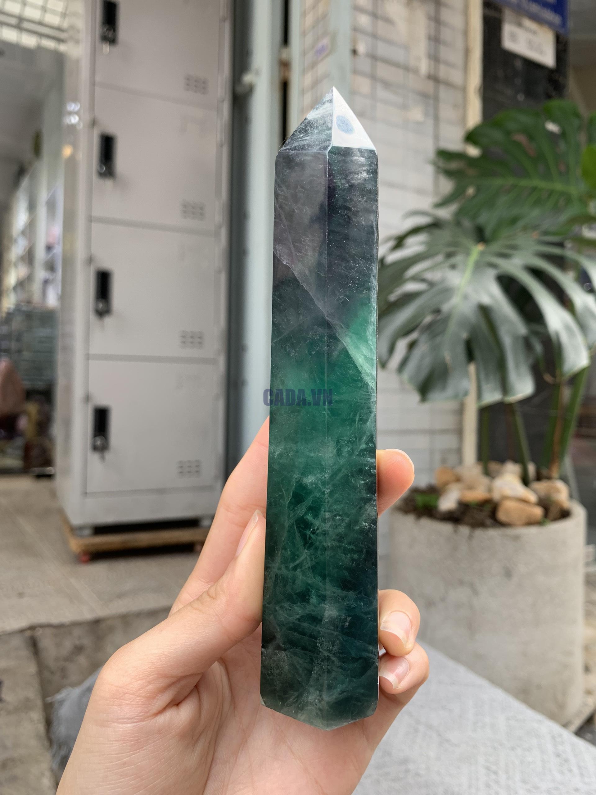 TRỤ ĐÁ FLUORITE MÀU XANH KT: 16,5*3CM, KL: 342GRAM (TF54) TRỤ ĐÁ FLUORITE MÀU XANH KT: 16,5*3CM, KL: 342GRAM (TF54)