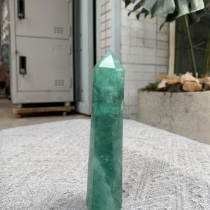 TRỤ ĐÁ FLUORITE MÀU XANH KT: 16*3,5CM, KL: 394GRAM (TF55)