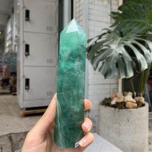 TRỤ ĐÁ FLUORITE MÀU XANH KT: 16*3,5CM, KL: 394GRAM (TF55)