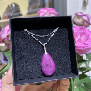 Dây chuyền bạc giọt nước Ruby in Zoisite | CADA DECOR