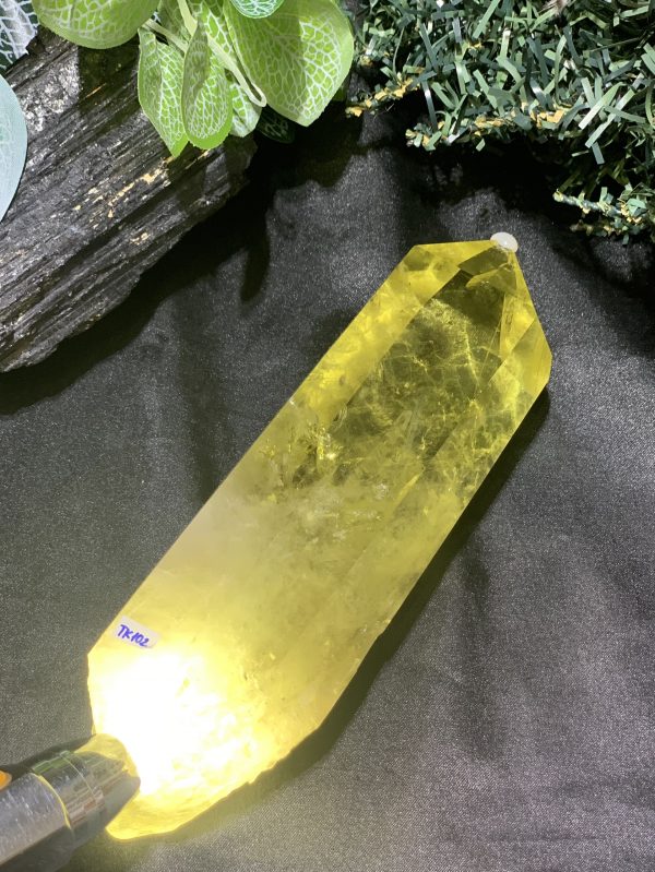 TRỤ THẠCH ANH VÀNG – KT: 19*6CM, KL: 0,82KG (TK102)