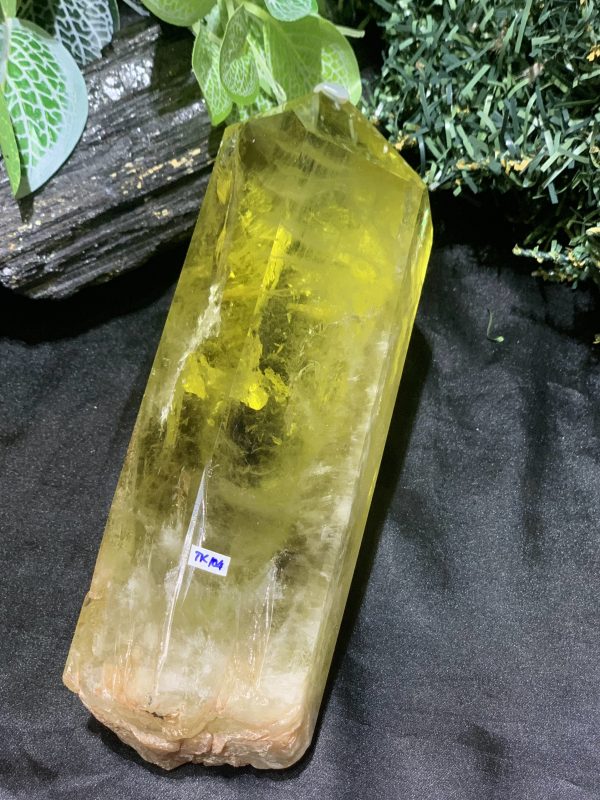 TRỤ THẠCH ANH VÀNG – KT: 21*7,5CM, KL: 1,496KG (TK104)