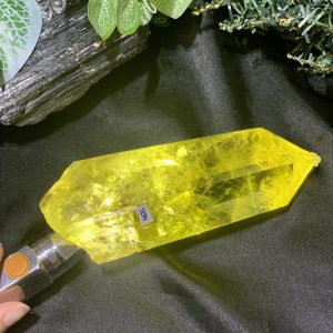 TRỤ THẠCH ANH VÀNG – KT: 15*5,5CM, KL: 0,484KG (TK84)