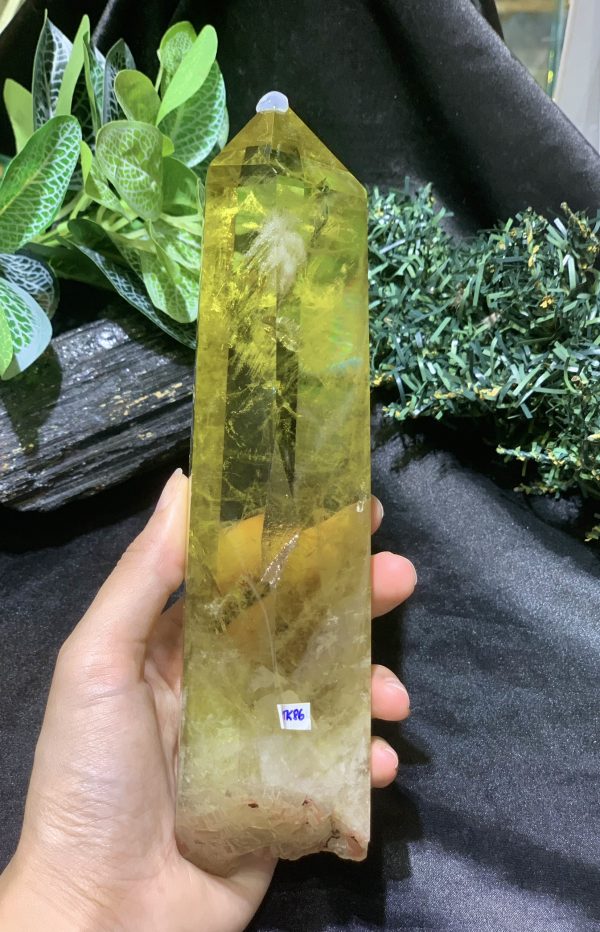 TRỤ THẠCH ANH VÀNG – KT: 21*5,5CM, KL: 0,748KG (TK86)