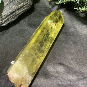 TRỤ THẠCH ANH VÀNG – KT: 21*5,5CM, KL: 0,748KG (TK86)