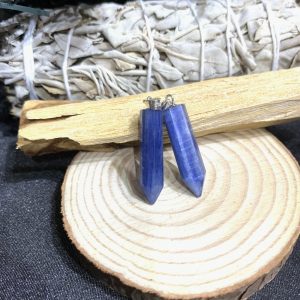 Mặt dây hình trụ đá Blue Kyanite | CADA DECOR