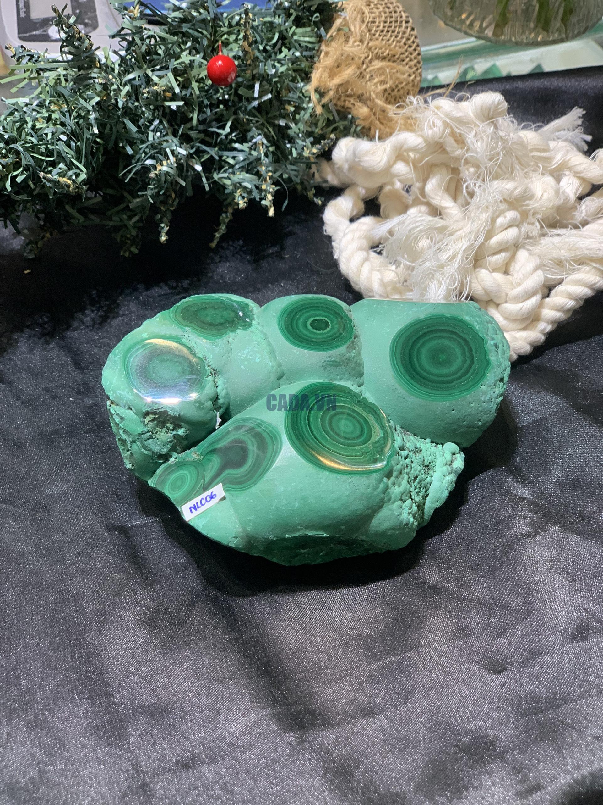 Nu Lông Công - Malachite (NLC06), KL: 1,332KG, KT: 14*11CM | CADA DECOR