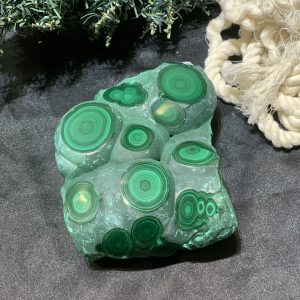 Nu Lông Công - Malachite (NLC05), KL: 1,54KG, KT: 13*10CM | CADA DECOR