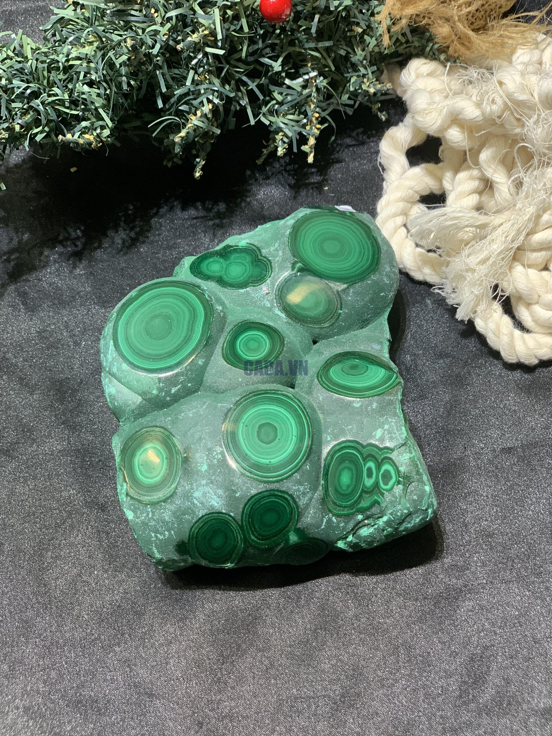 Nu Lông Công - Malachite (NLC05), KL: 1,54KG, KT: 13*10CM | CADA DECOR