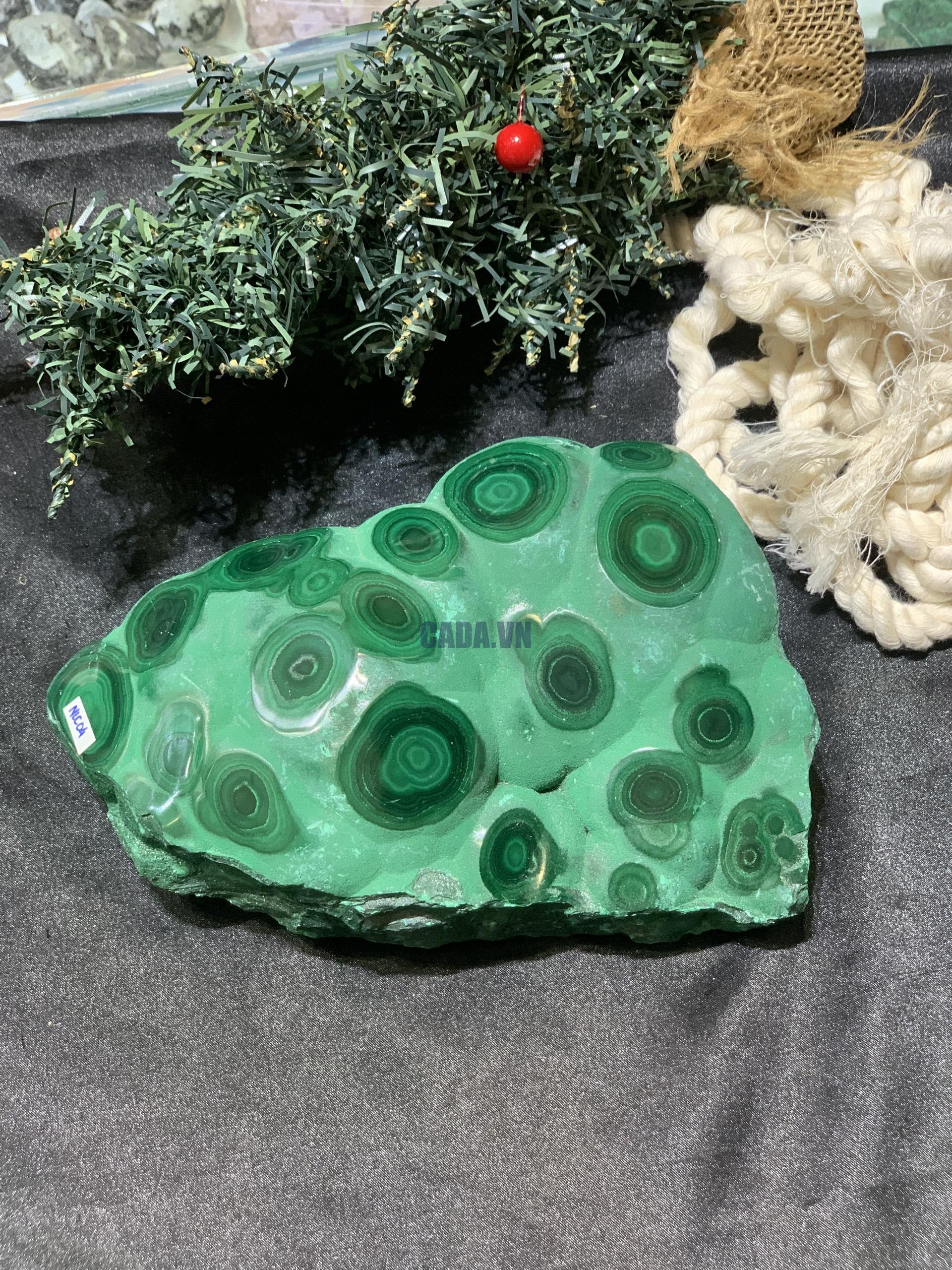 Nu Lông Công - Malachite (NLC04), KL: 2,156KG, KT: 18*12CM | CADA DECOR