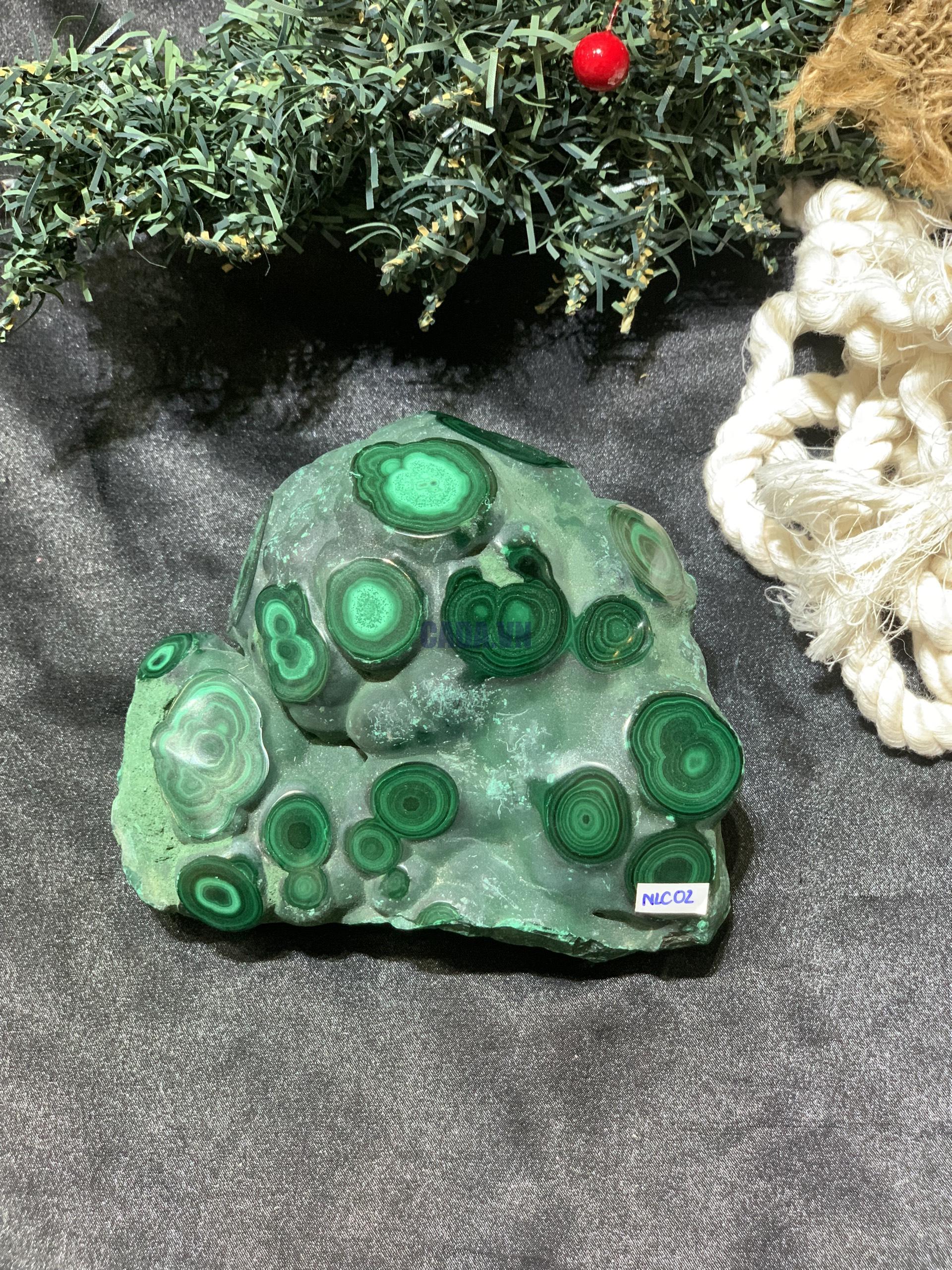 Nu Lông Công - Malachite (NLC02), KL: 1,378KG, KT: 13*10CM | CADA DECOR