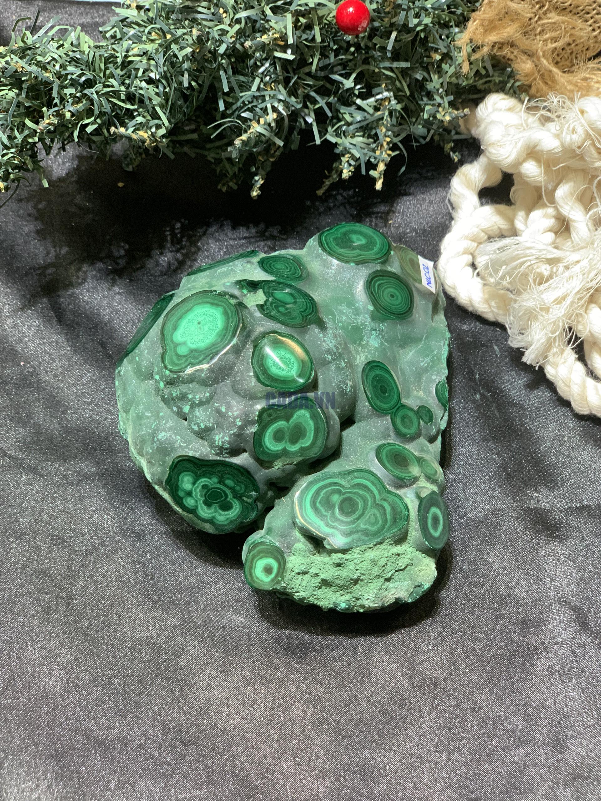 Nu Lông Công - Malachite (NLC02), KL: 1,378KG, KT: 13*10CM | CADA DECOR