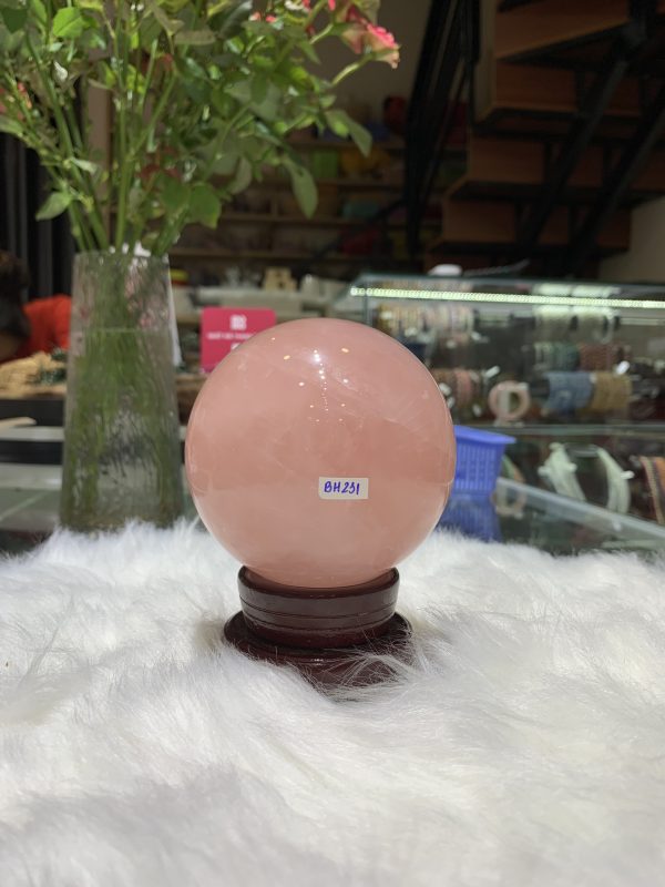 Bi cầu Thạch Anh Hồng sao – Rose Quartz Sphere (BH231), ĐK: 8,9CM, KL: 1,032KG