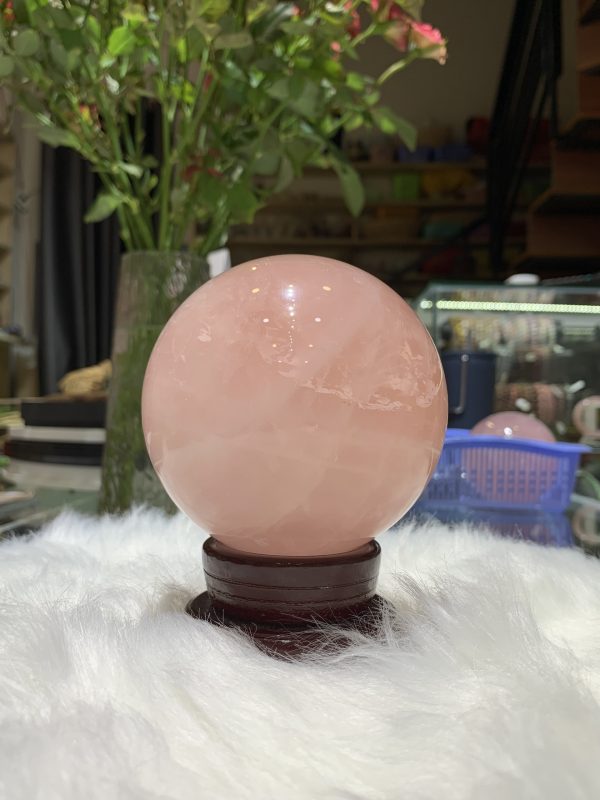 Bi cầu Thạch Anh Hồng sao – Rose Quartz Sphere (BH233), ĐK: 9,2CM, KL: 1,142KG
