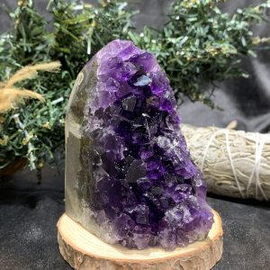 HỐC THẠCH ANH TÍM URUGUAY NHỎ – KL: 334GRAM (TU144)