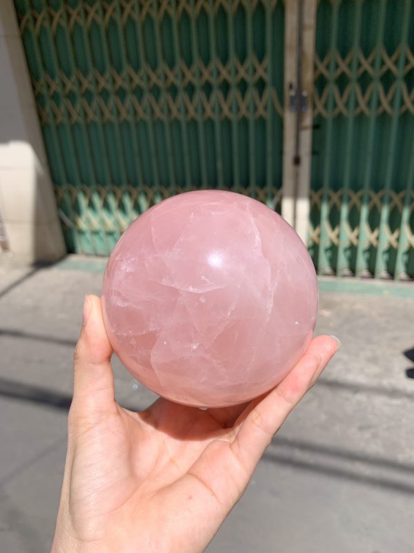 Bi cầu Thạch Anh Hồng sao – Rose Quartz Sphere (BH226), ĐK: 9,4CM, KL: 1,262KG