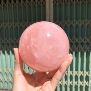 Bi cầu Thạch Anh Hồng sao – Rose Quartz Sphere (BH228), ĐK: 9,3CM, KL: 1,204KG