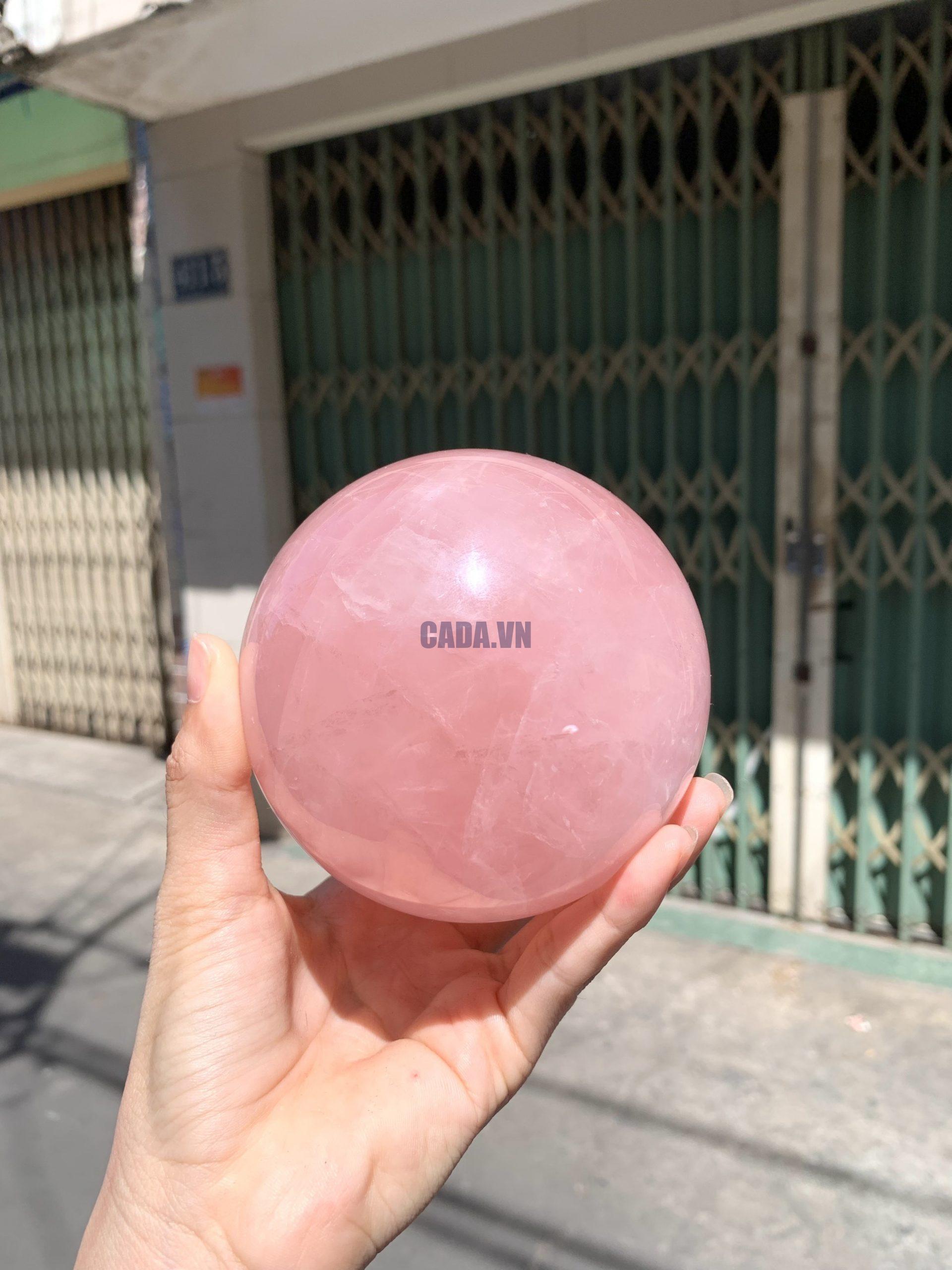 Bi cầu Thạch Anh Hồng sao – Rose Quartz Sphere (BH225), ĐK: 8,9CM, KL: 1,026KG