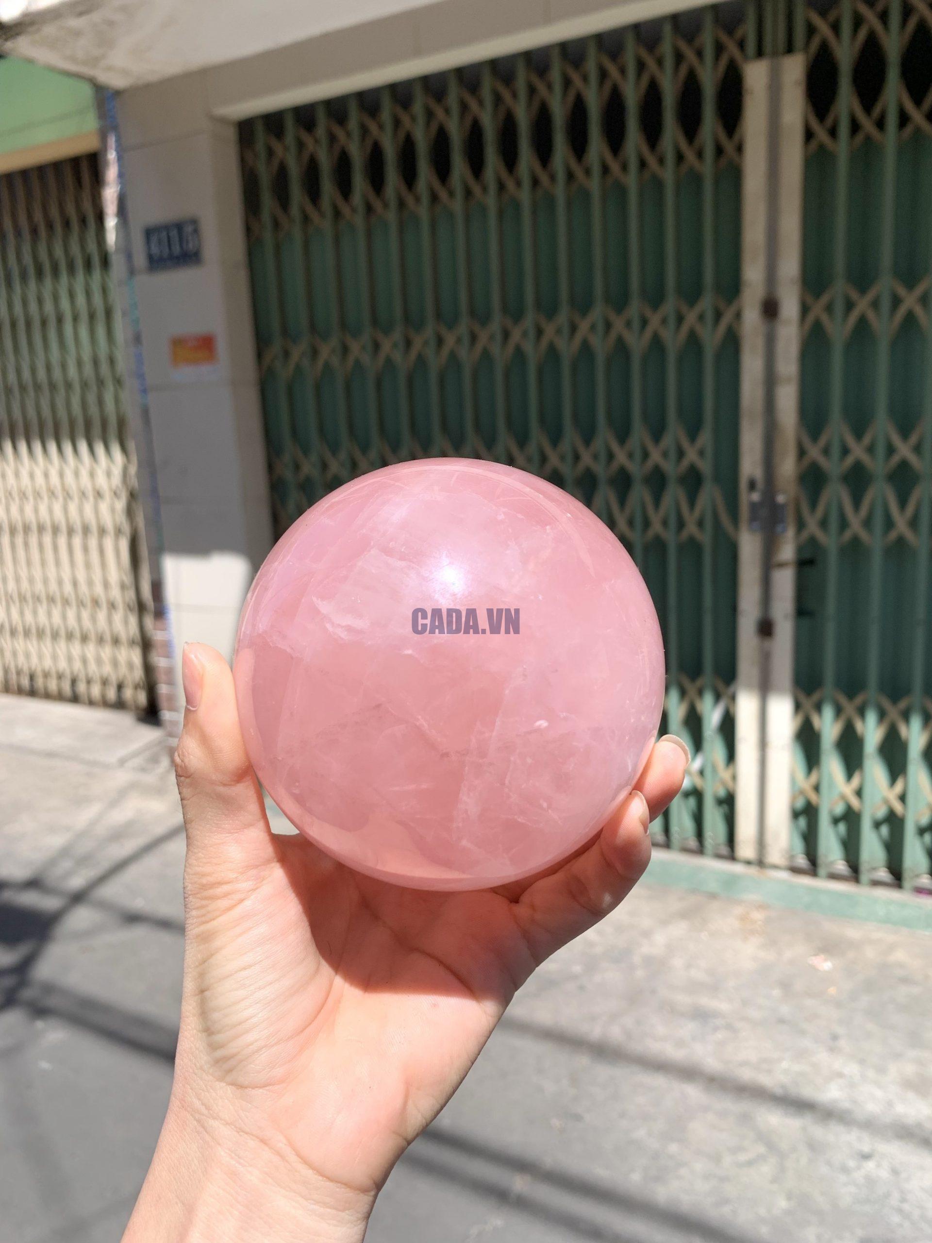 Bi cầu Thạch Anh Hồng sao – Rose Quartz Sphere (BH225), ĐK: 8,9CM, KL: 1,026KG