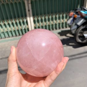 Bi cầu Thạch Anh Hồng sao – Rose Quartz Sphere (BH225), ĐK: 8,9CM, KL: 1,026KG